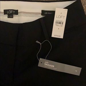 BOGO LOFT Julie Fit Curvy NWT 💙